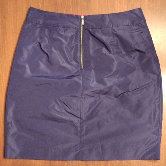 NWT Banana Republic Polyester Pencil Skirt Taffeta Lined, Size 6P, Navy Blue - Picture 2 of 7